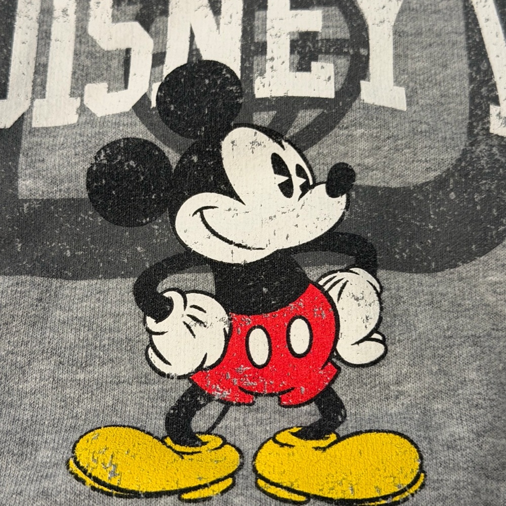 Disney Crewneck - Picture 3 of 7